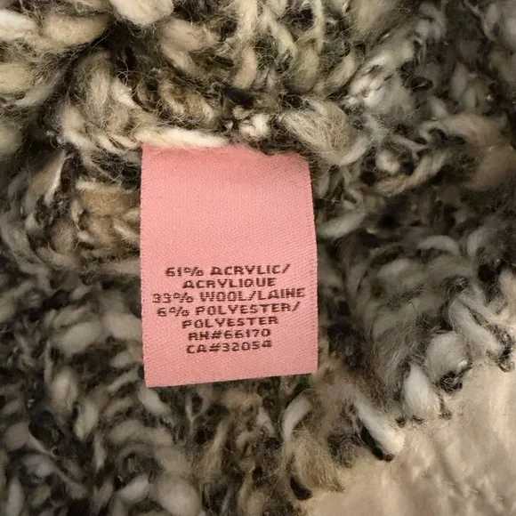 Anthropologie Short Sleeved Chunky Knit Button-Up Cardigan - size Medium - Picture 3 of 4